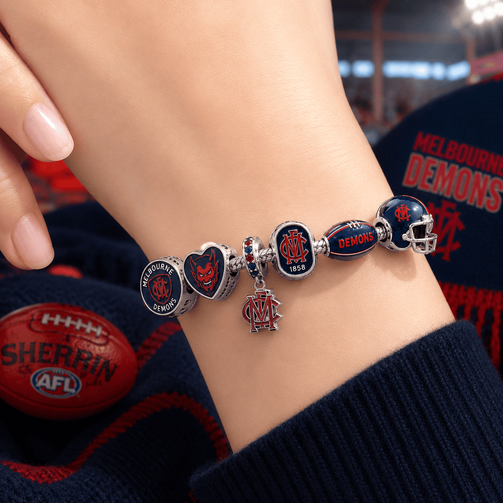 MBD Silver Charm Bracelet Set VTH